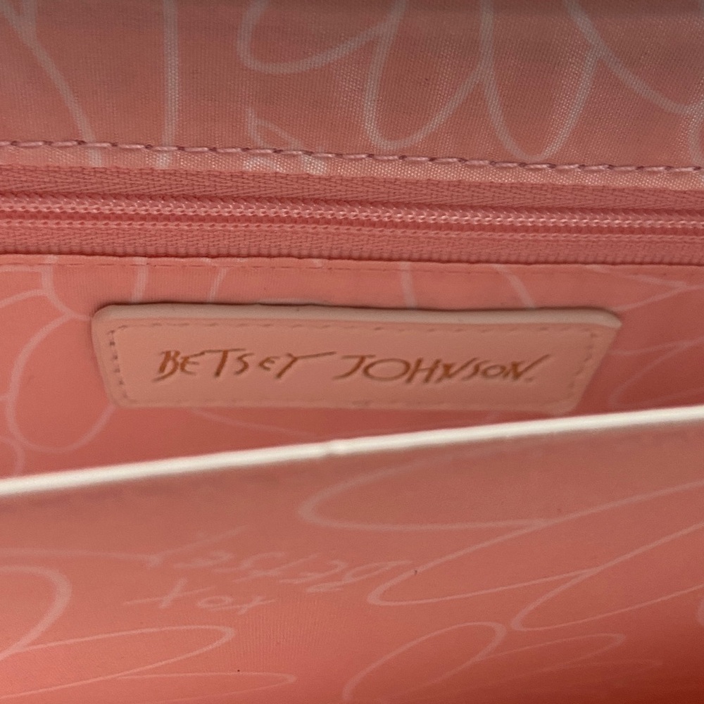 New! Betsey Johnson Strawberry Satchel Crossbody Bag - Picture 7 of 9